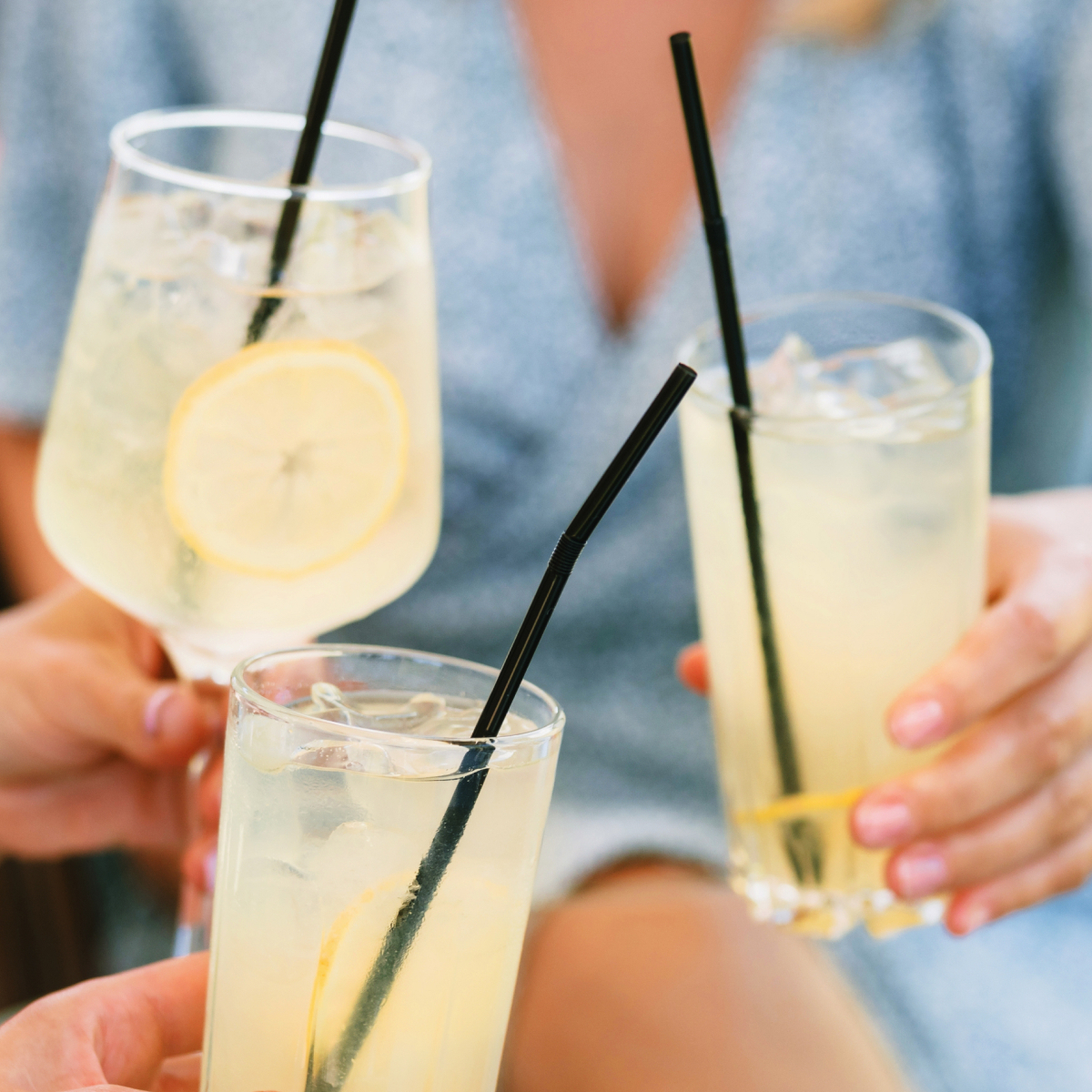 Hydrate_LP_partying_alcohol_Comparison_Content_desktop_3_1_